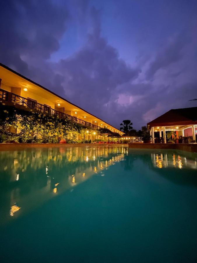Bamboo Garden Hotel セレクンダ エクステリア 写真