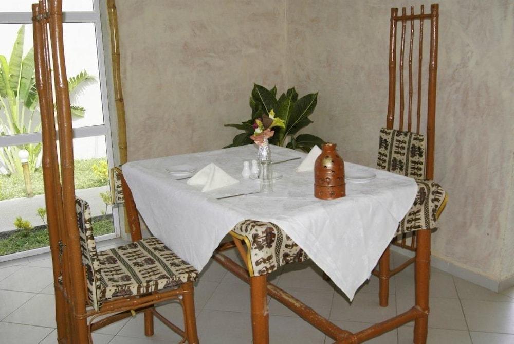 Bamboo Garden Hotel セレクンダ エクステリア 写真