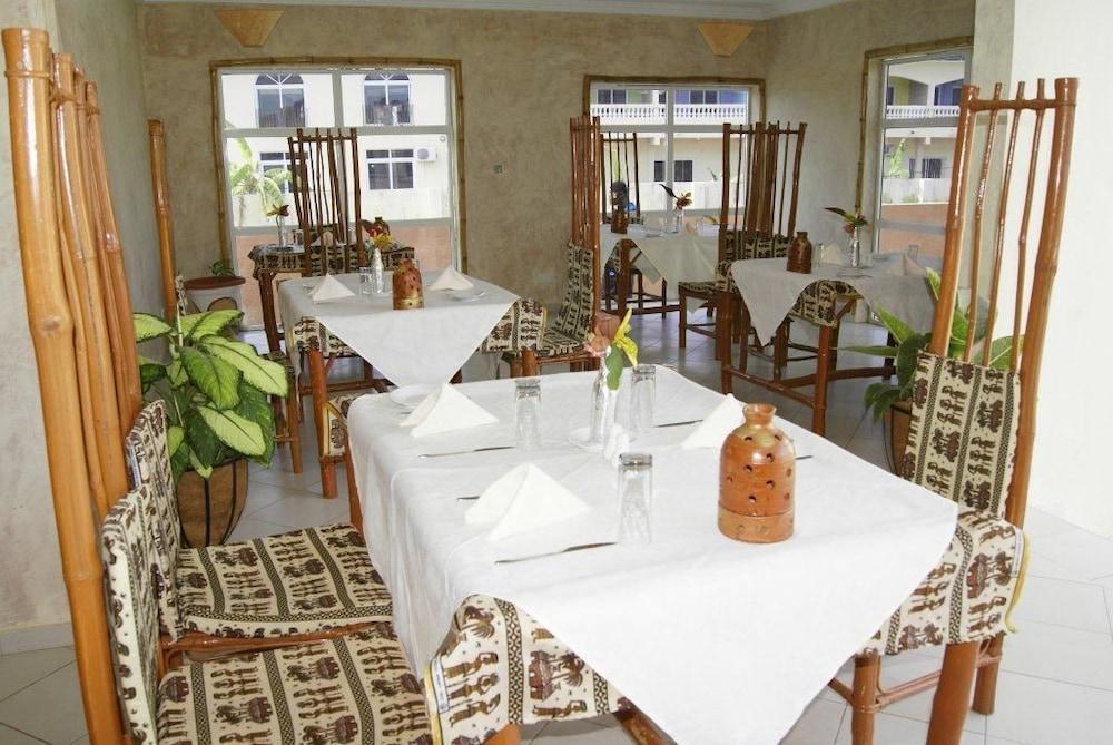 Bamboo Garden Hotel セレクンダ エクステリア 写真