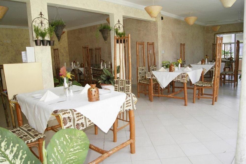 Bamboo Garden Hotel セレクンダ エクステリア 写真